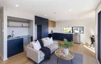 1/100 Staveley Street, Avonhead