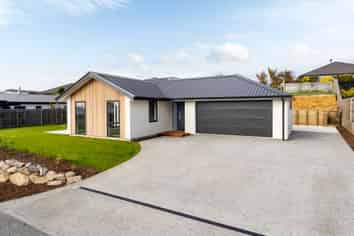 12 Safre Place, MAPUA