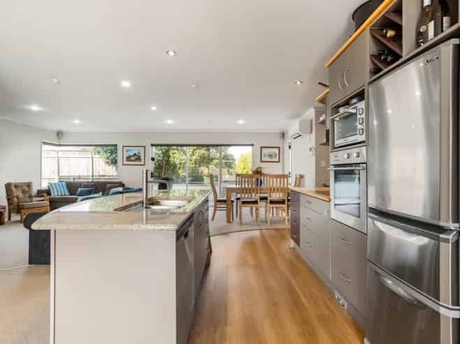 2/111 Hunt Road, Whangamata