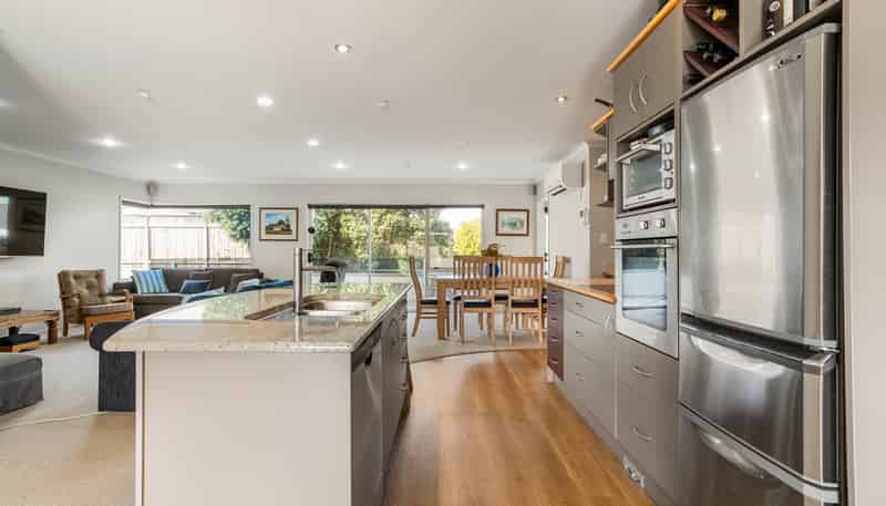 2/111 Hunt Road, Whangamata
