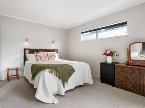 2/111 Hunt Road, Whangamata