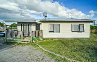1/2 Arklow Place, Flaxmere