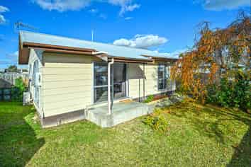 2/34 Ramsey Crescent, Flaxmere