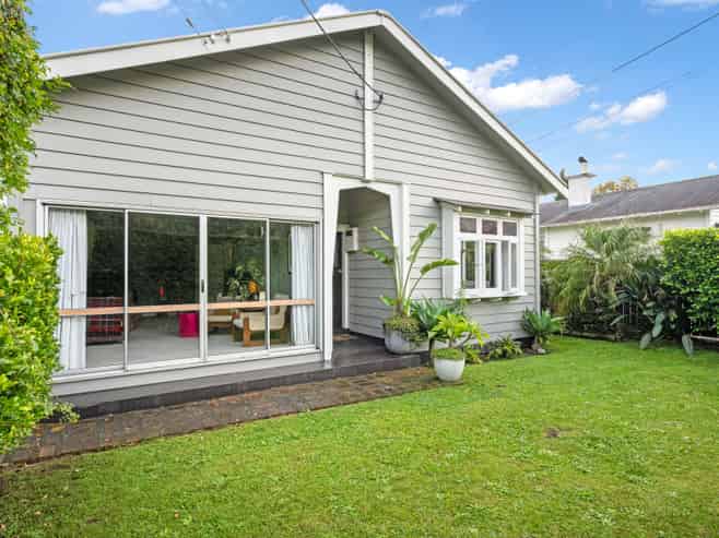 93 Hatea Drive, Regent