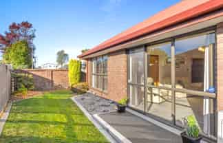 1/49 Division Street, Riccarton