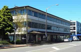 Bright Office Opposite Queensgate