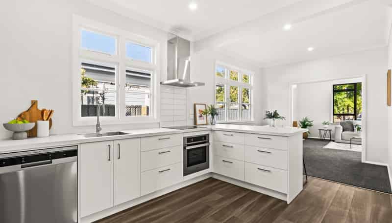 908B Outram Road, Akina