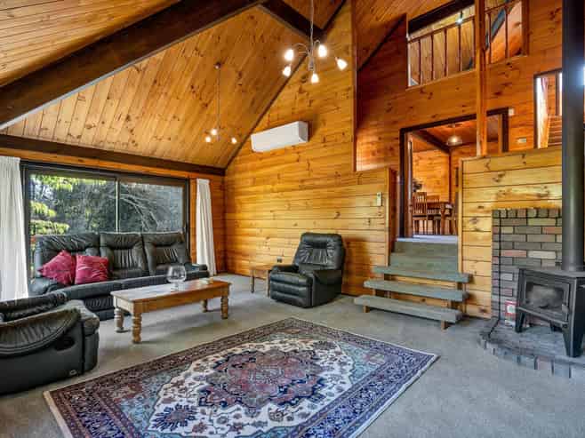 21b Sequoia Grove, Merrilands