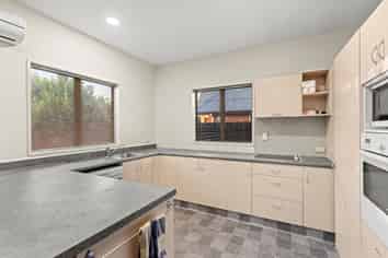 1/366 Greers Road, Bishopdale