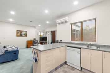 1/366 Greers Road, Bishopdale
