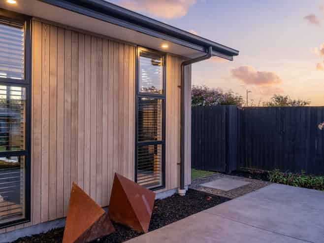 11 Minorca Lane, Burwood