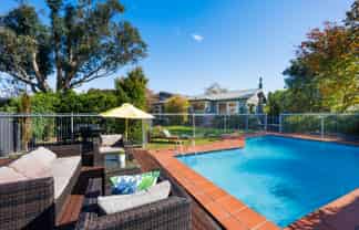 11 Squires Place, Awapuni