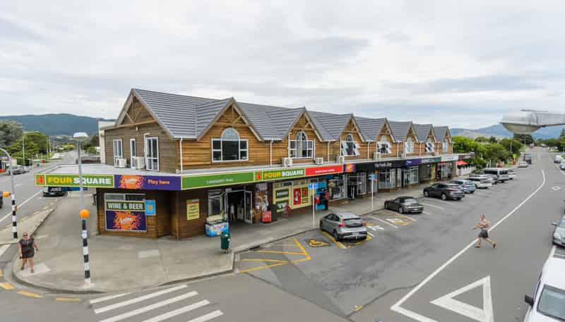 Unit 1/Level 1, 16 Raumati Road, Raumati Beach