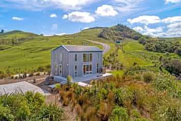  182 Wheatstone Road, Gisborne