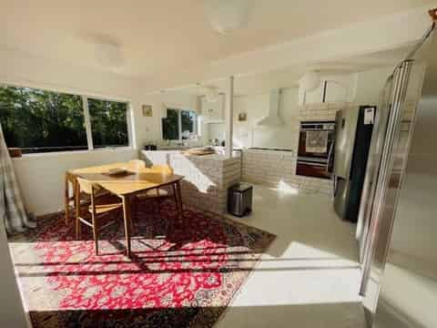 102 Sanders Road, Paremoremo