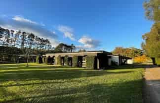 102 Sanders Road, Paremoremo