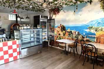 Prime retail/food space Paraparaumu Beach