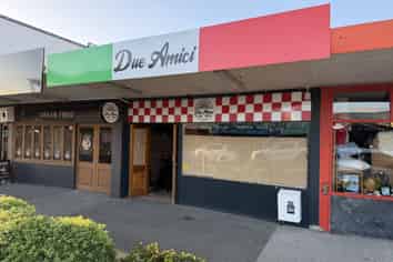 Prime retail/food space Paraparaumu Beach
