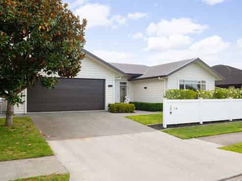 79 Roy Hilton Drive, Flagstaff