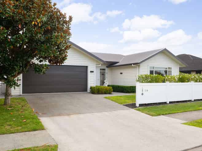 79 Roy Hilton Drive, Flagstaff