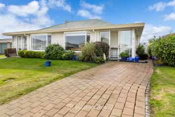 16/17 John Street, Trentham