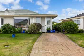 16/17 John Street, Trentham