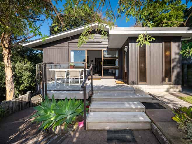74 and 76 Milton Road, Bluff Hill