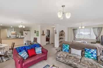 37 Cabeleigh Drive, Helensville