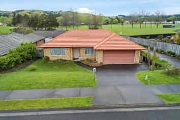 37 Cabeleigh Drive, Helensville