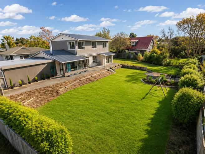 7 Waikare Road, Raumati Beach