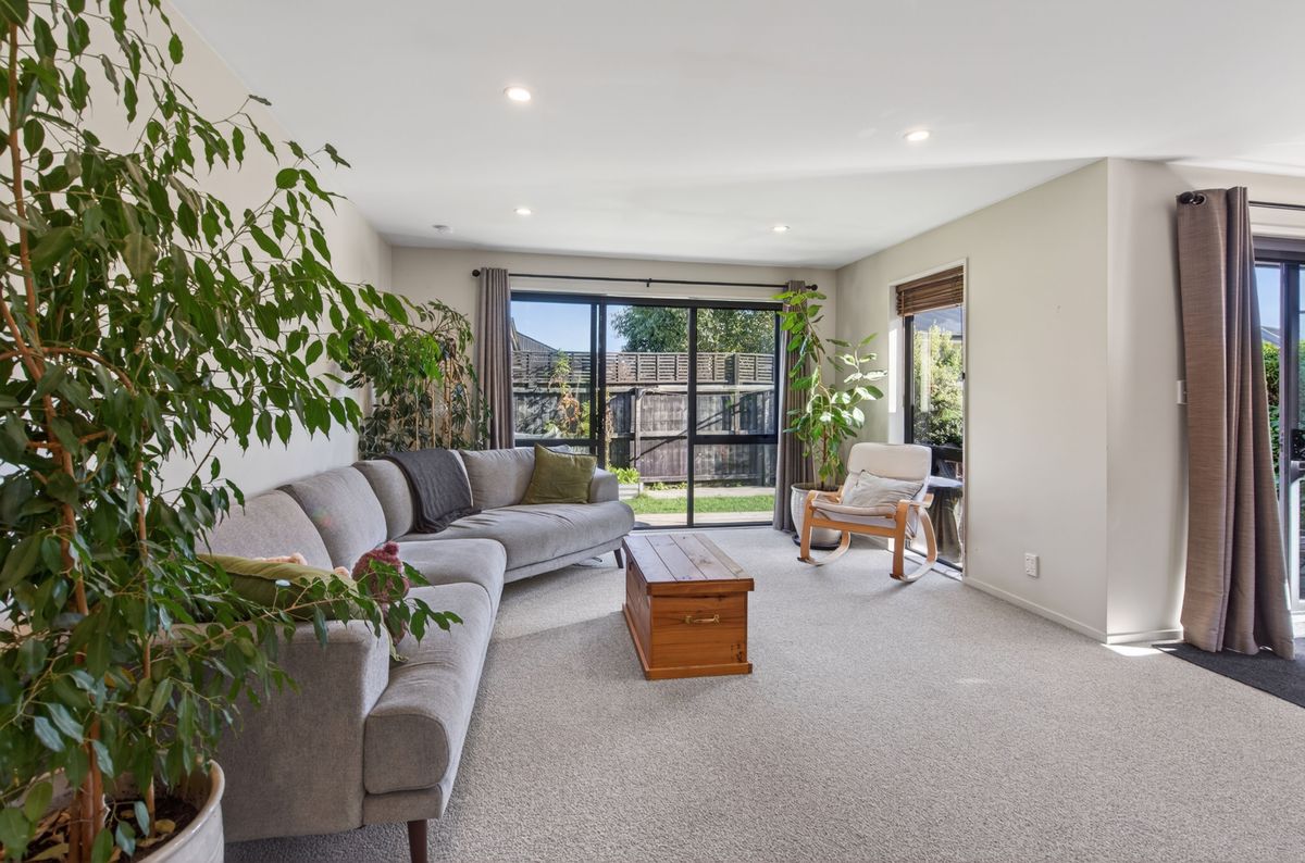 First Time on Market in 20 years - Must Be Sold! - Mehr