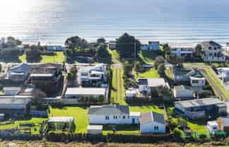 260 Pukehina Parade, Pukehina