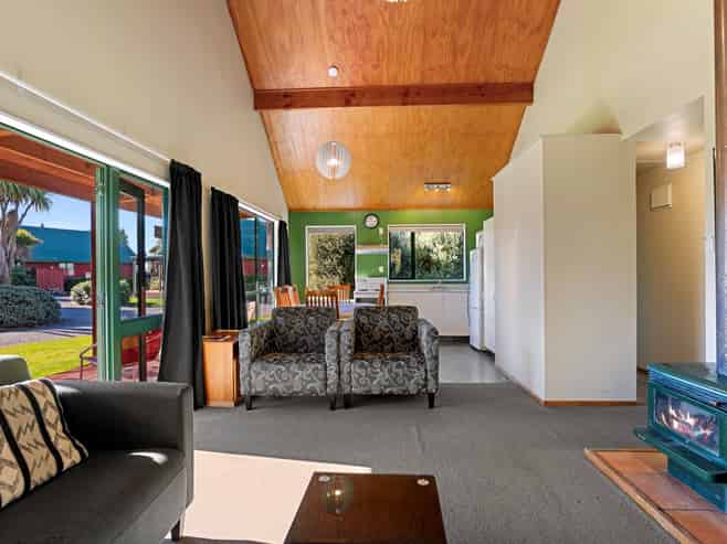 2/178 Main Street, Methven