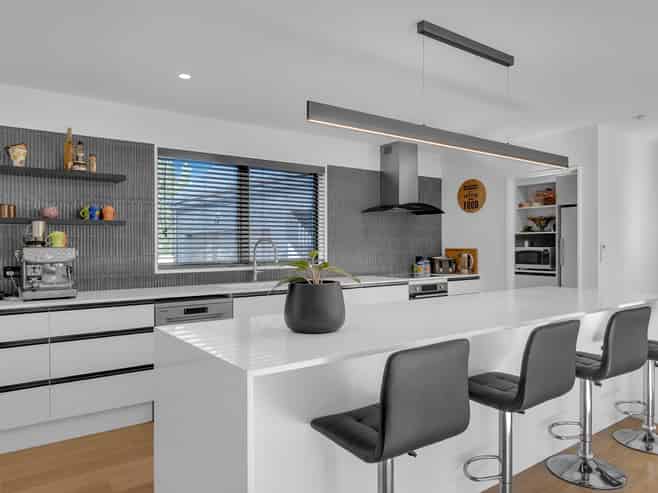 7 Adian Way, Loburn