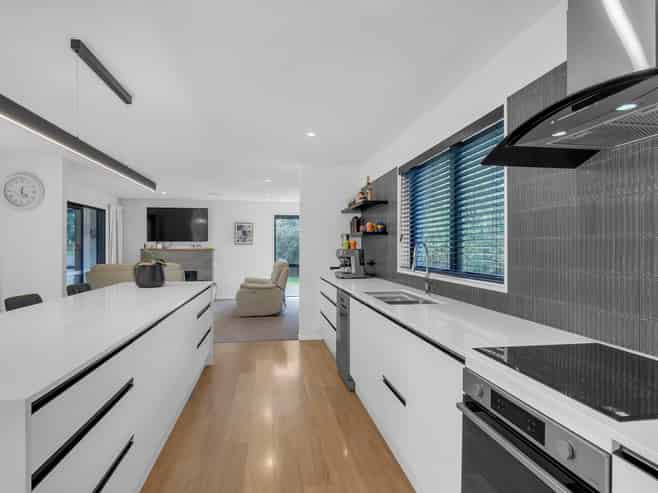 7 Adian Way, Loburn
