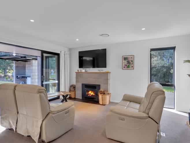 7 Adian Way, Loburn