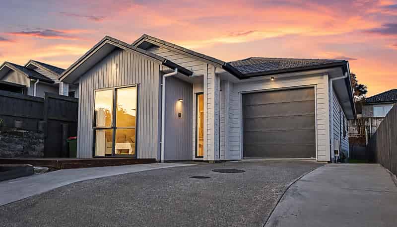113 Tiriwa Drive, Massey