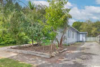 88 Queenwood Road, Levin