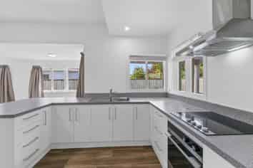 88 Queenwood Road, Levin