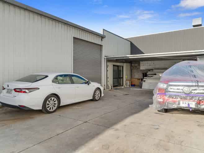 Warehouse, office & parking area
