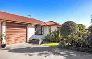 2/57 Reynolds Avenue, Bishopdale
