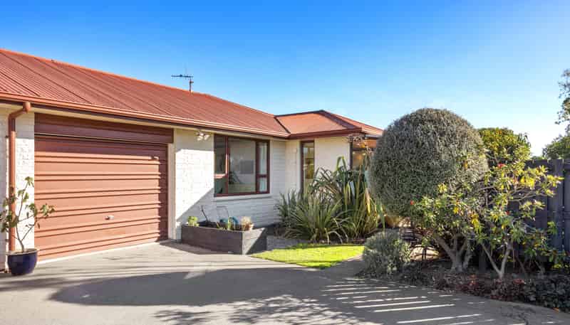 2/57 Reynolds Avenue, Bishopdale