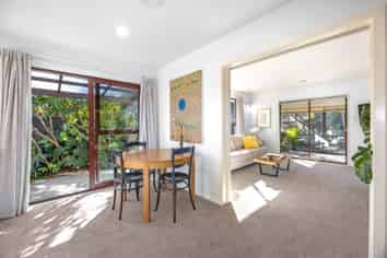 2/57 Reynolds Avenue, Bishopdale
