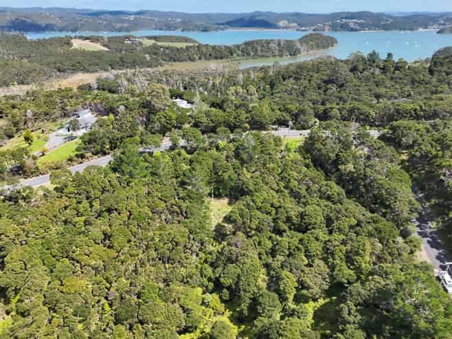  Te Wahapu Road, Russell