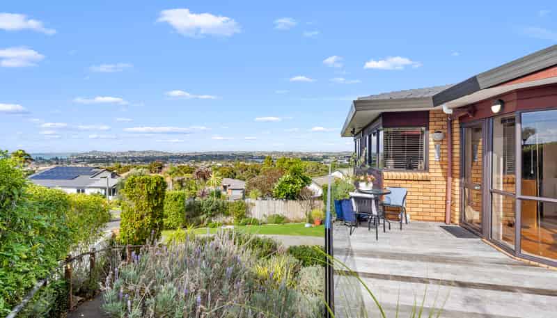 1 Ascot Way, Orewa