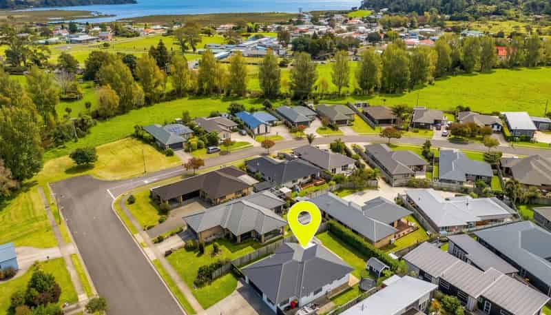 5 Victoria Street, Coromandel