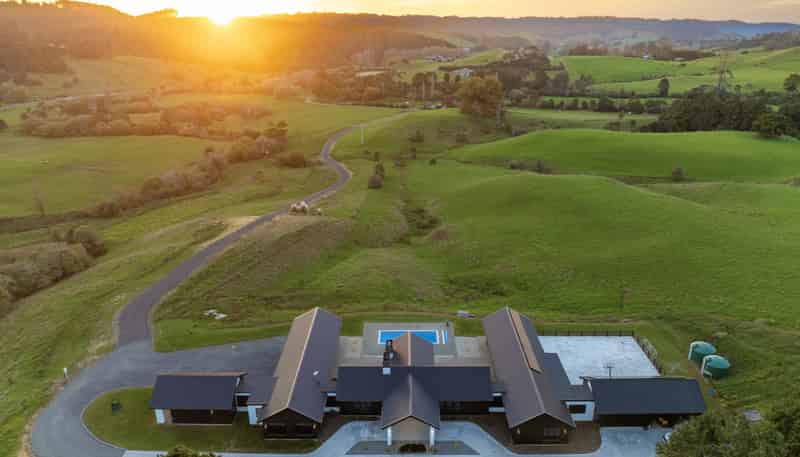 24 Caitcheon Road, Hunua
