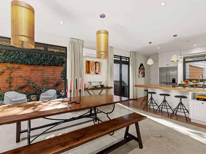 9 Rugby Street, Merivale