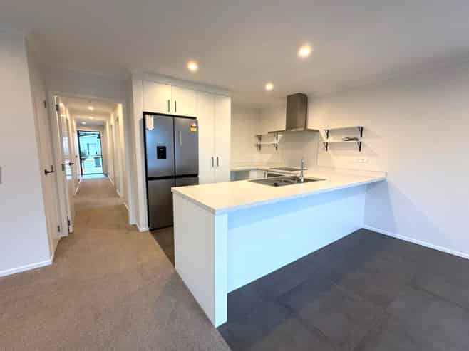 21 John Main Drive, Ramarama