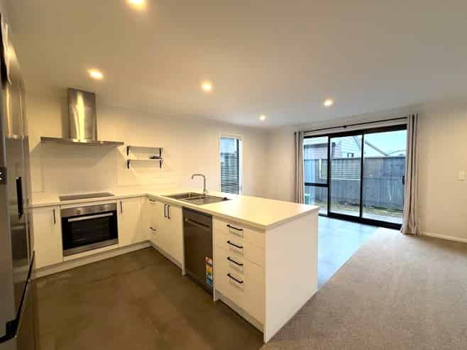 21 John Main Drive, Ramarama